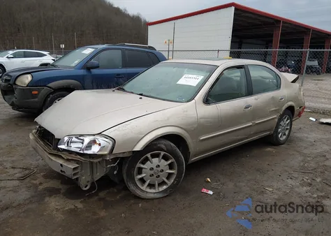 2000 Nissan Maxima Gle/Gxe/Se z USA, uszkodzony, nr VIN JN1CA31A8YT004460